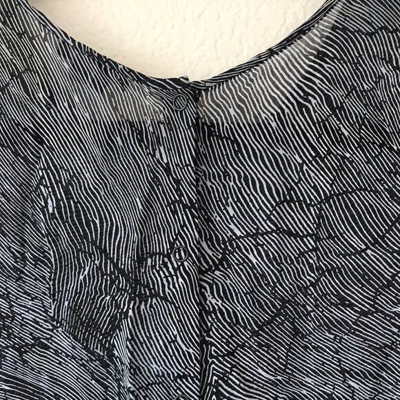 EUC Theory Sleeveless Silk Top Semi Sheer Sz M - Picture 5 of 8